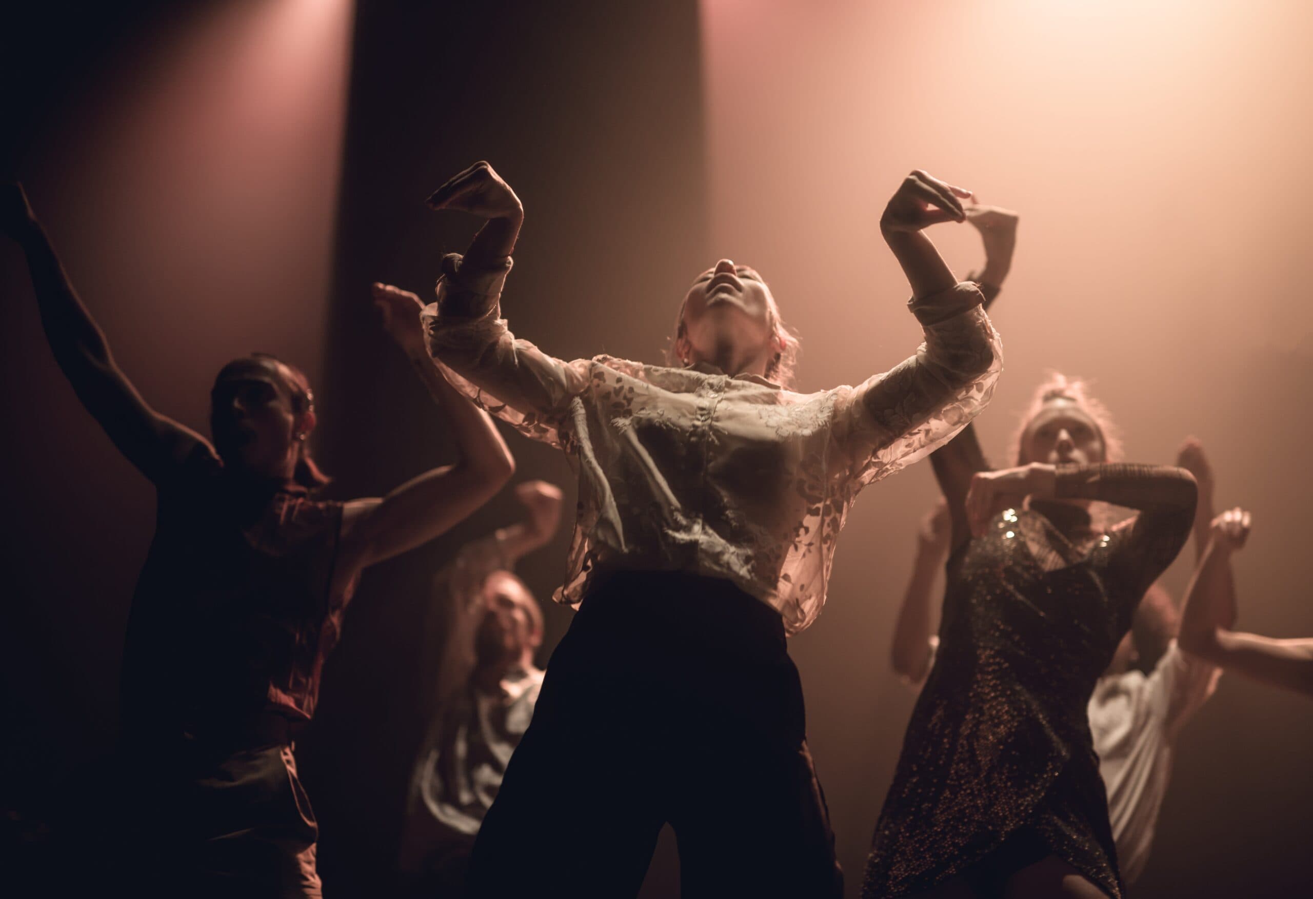 Affisch för Hofesh Shechter [GBR] | Theatre of Dreams